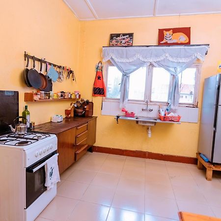 Faraja Homestay- Seamless Comfort In The Heart Of The City - Free Wifi, Warm Hospitality, And Local Delights Await Moshi Esterno foto