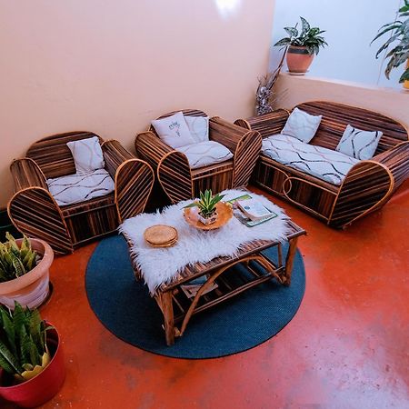 Faraja Homestay- Seamless Comfort In The Heart Of The City - Free Wifi, Warm Hospitality, And Local Delights Await Moshi Esterno foto