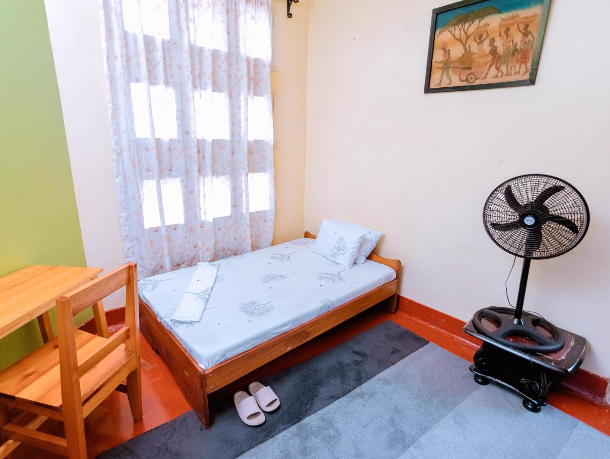 Faraja Homestay- Seamless Comfort In The Heart Of The City - Free Wifi, Warm Hospitality, And Local Delights Await Moshi Esterno foto